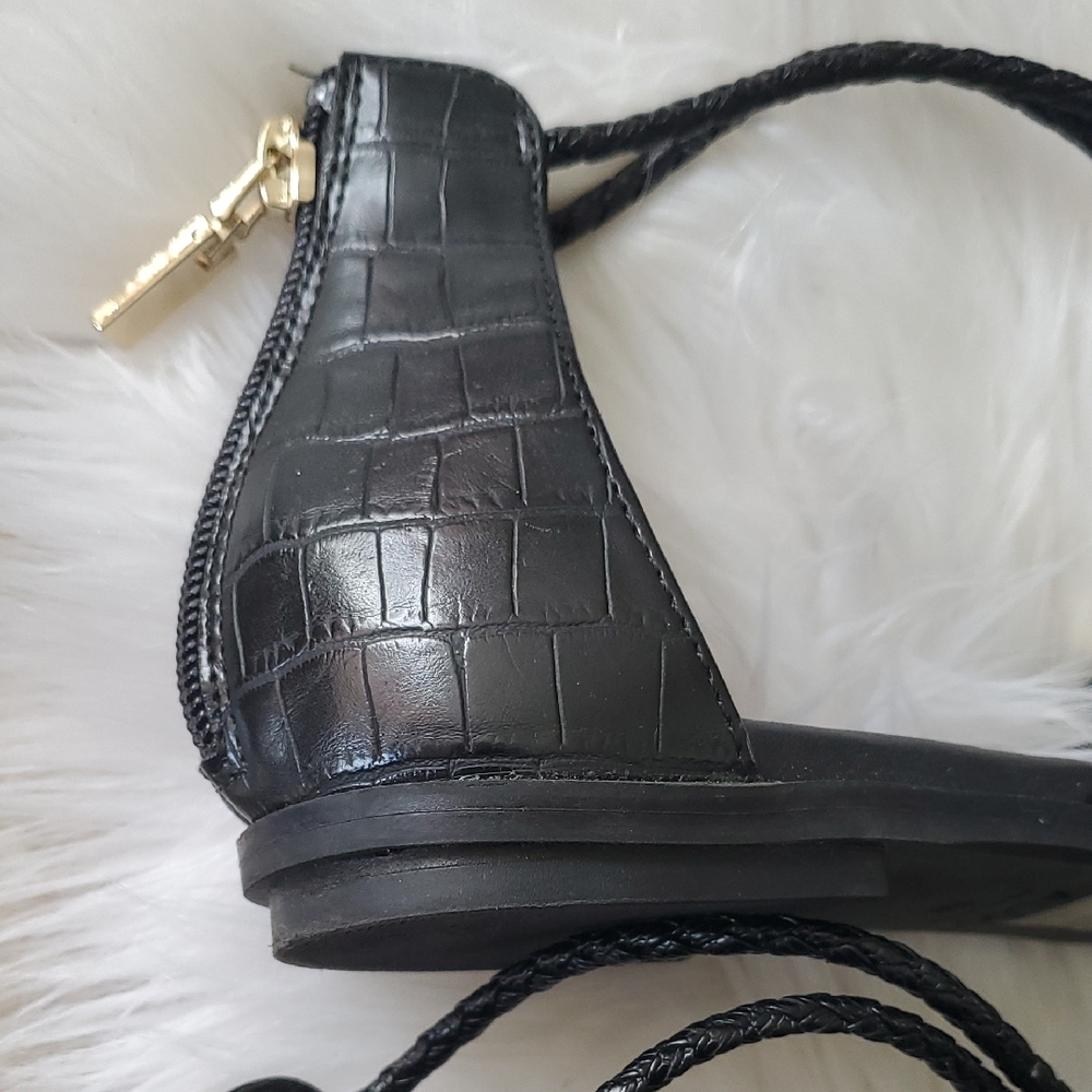 Aldo Black Sandals with Gold Accents Size 8.5 - Picture 10 of 14